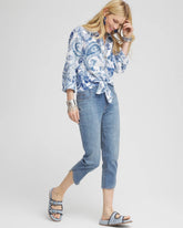 Pull-On Dolphin-Hemmed Capri Jeans HELENA INDIGO - Chico's US