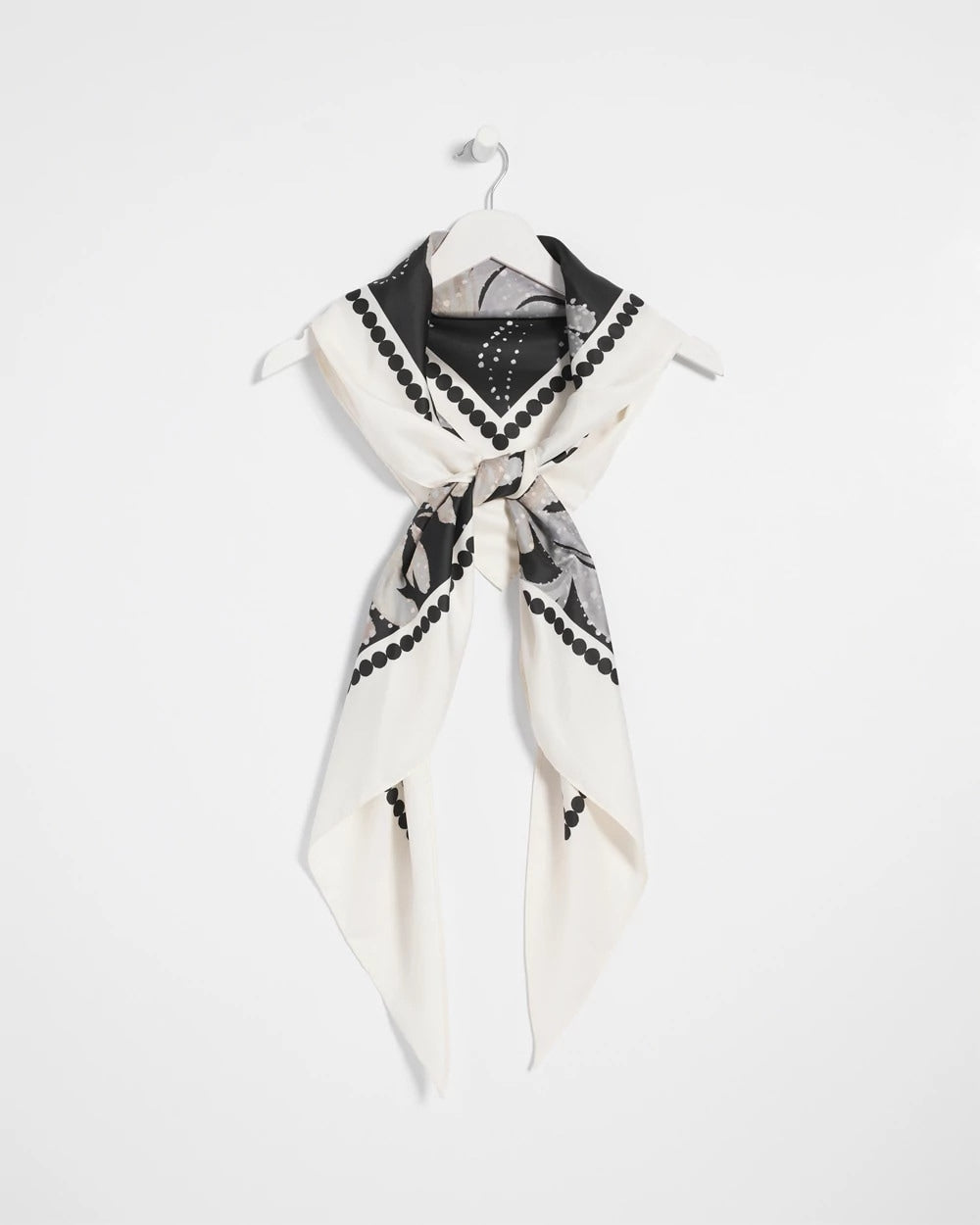 Printed Triangle Neckerchief Scarf BLACK - Chico's outlet